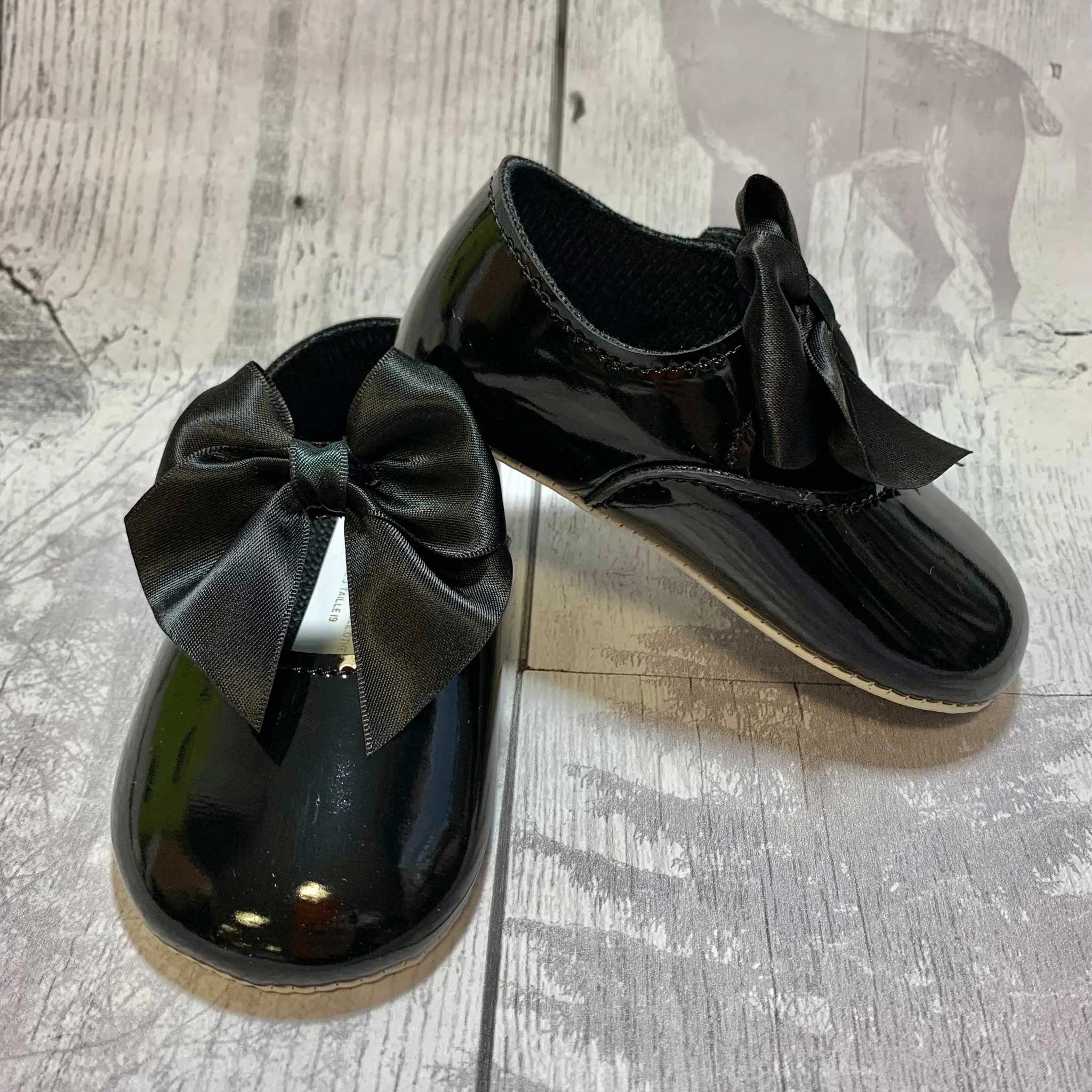 Baby Girl Shoes with Satin Ribbon Bow - Black