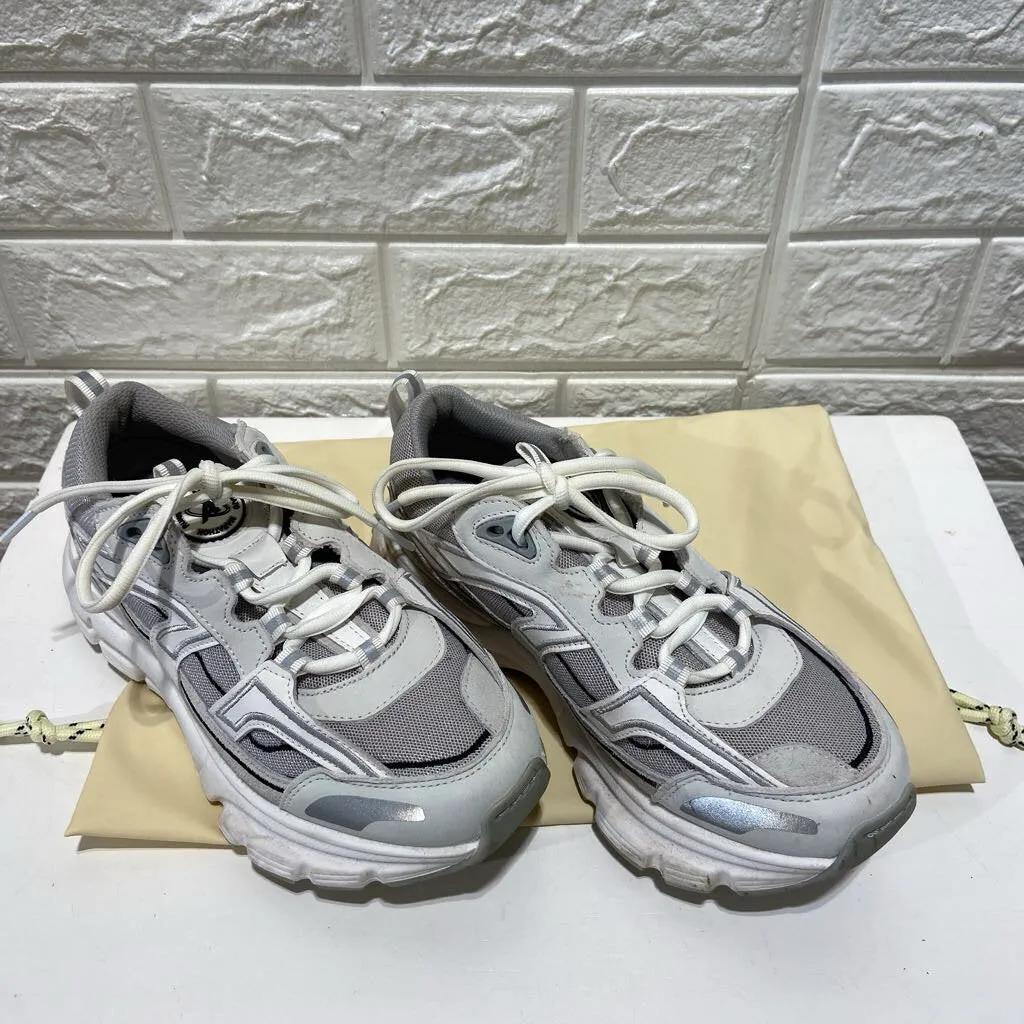 Marathon Runner Sneaker w/ Dust Bag *as is*