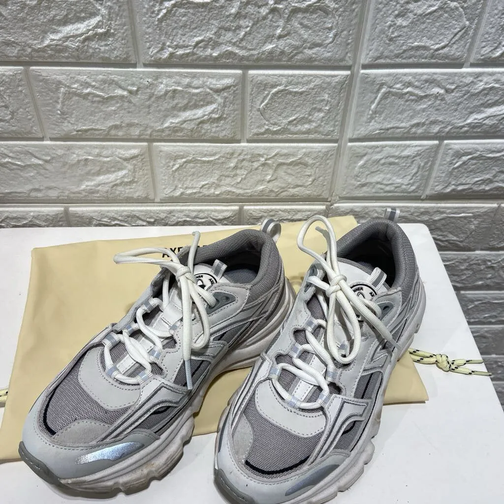 Marathon Runner Sneaker w/ Dust Bag *as is*