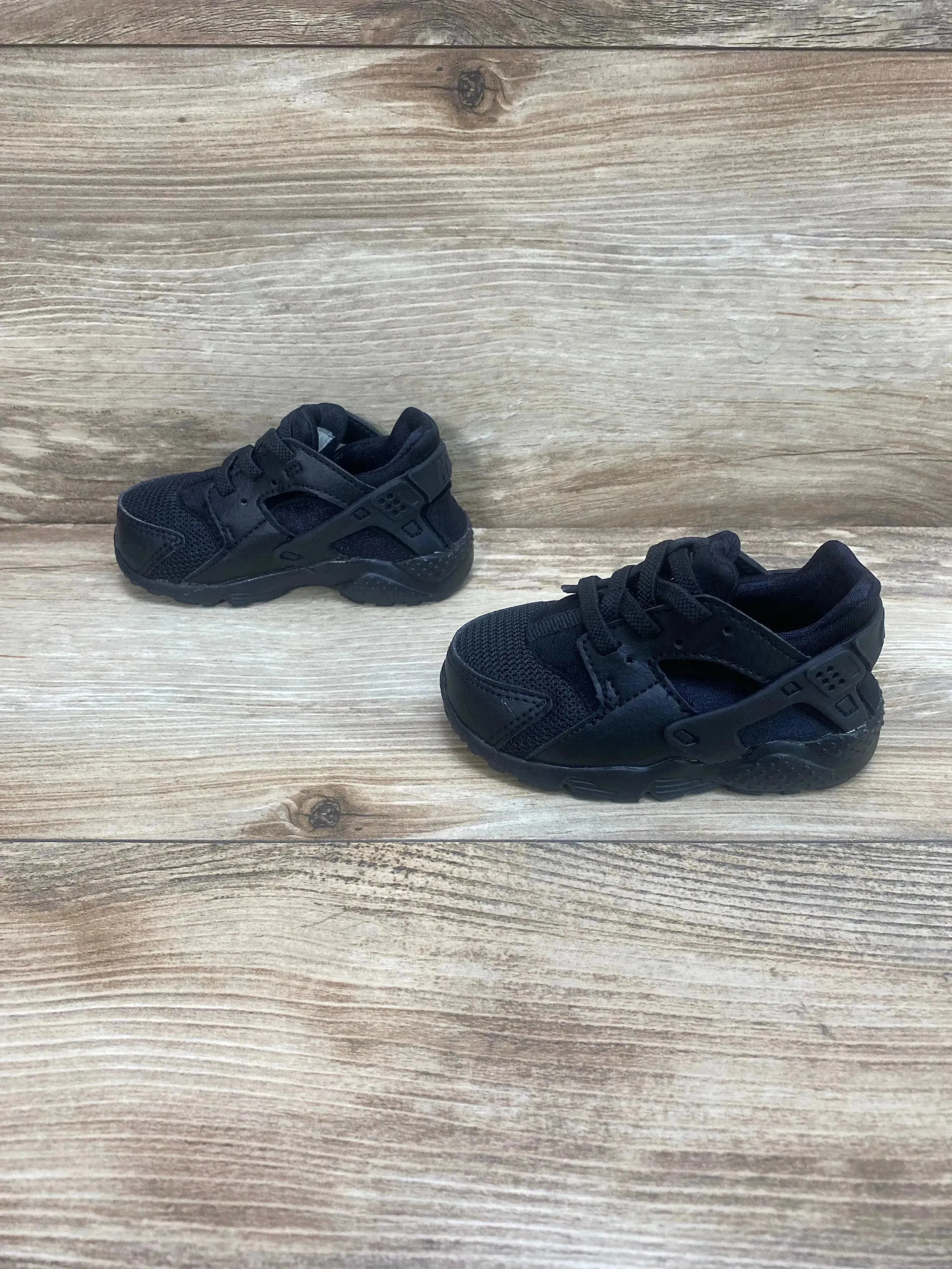 Nike Air Huarache Run Triple Black Sneakers sz 5c