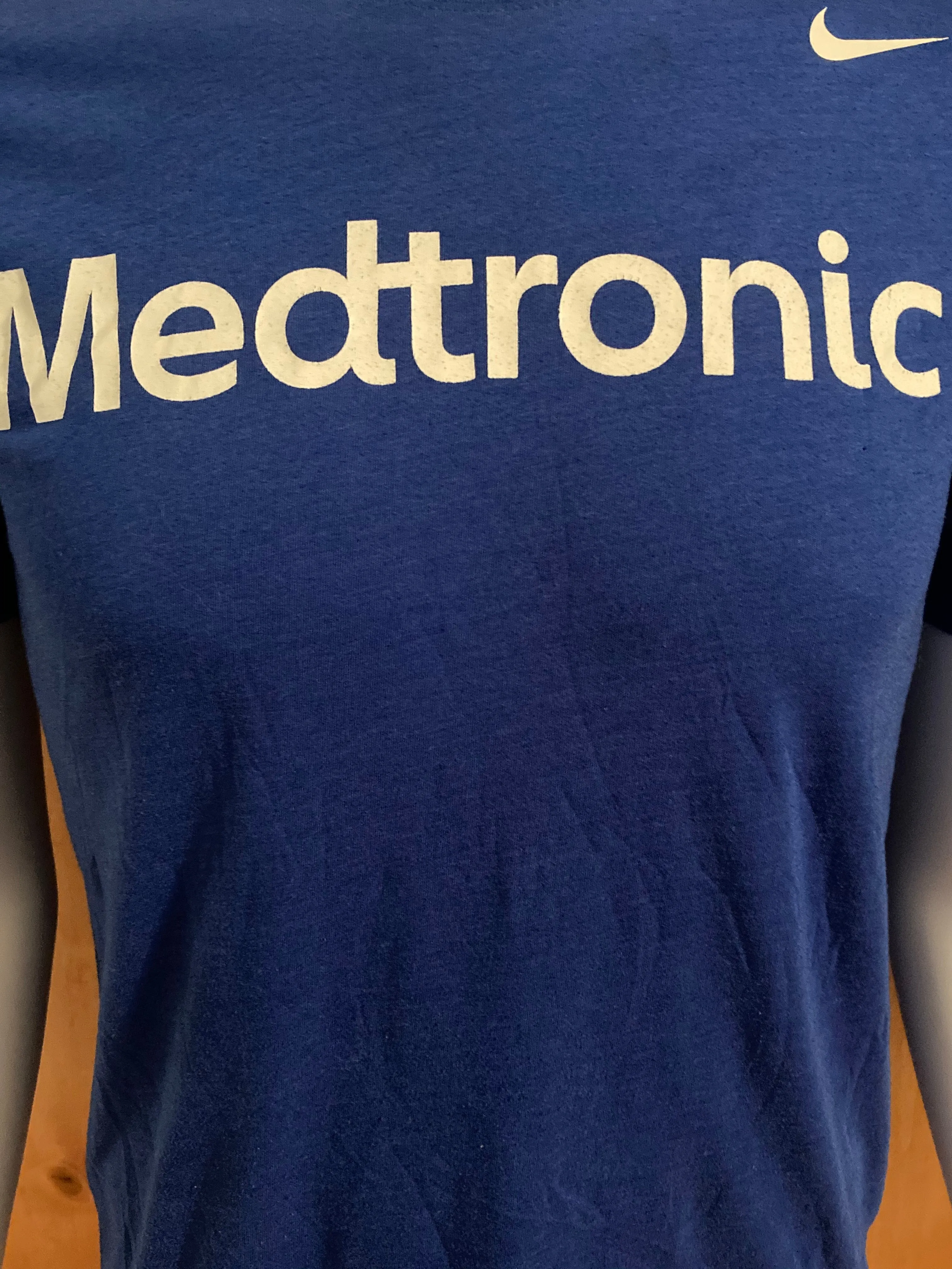 NIKE "MEDTRONIC TWIN CITIES MARATHON WEEKEND" DRI FIT ATHLETIC CUT Graphic Print Adult M Medium MD Blue T-Shirt Tee Shirt