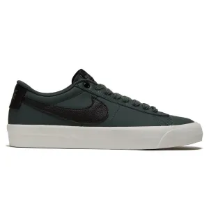 Nike SB Blazer Low GT Vintage Green/Black