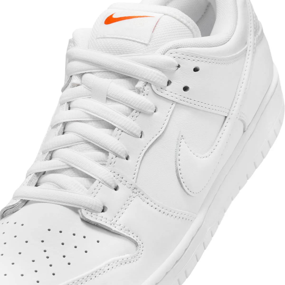 Nike SB - Dunk Low Pro ISO Shoes Triple White