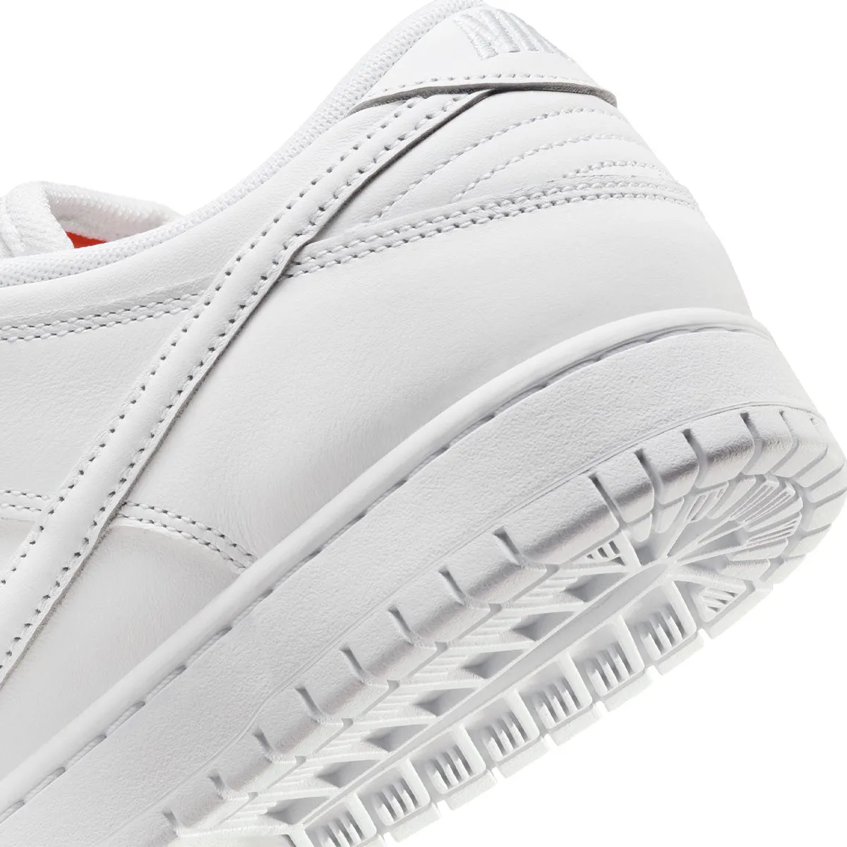 Nike SB - Dunk Low Pro ISO Shoes Triple White