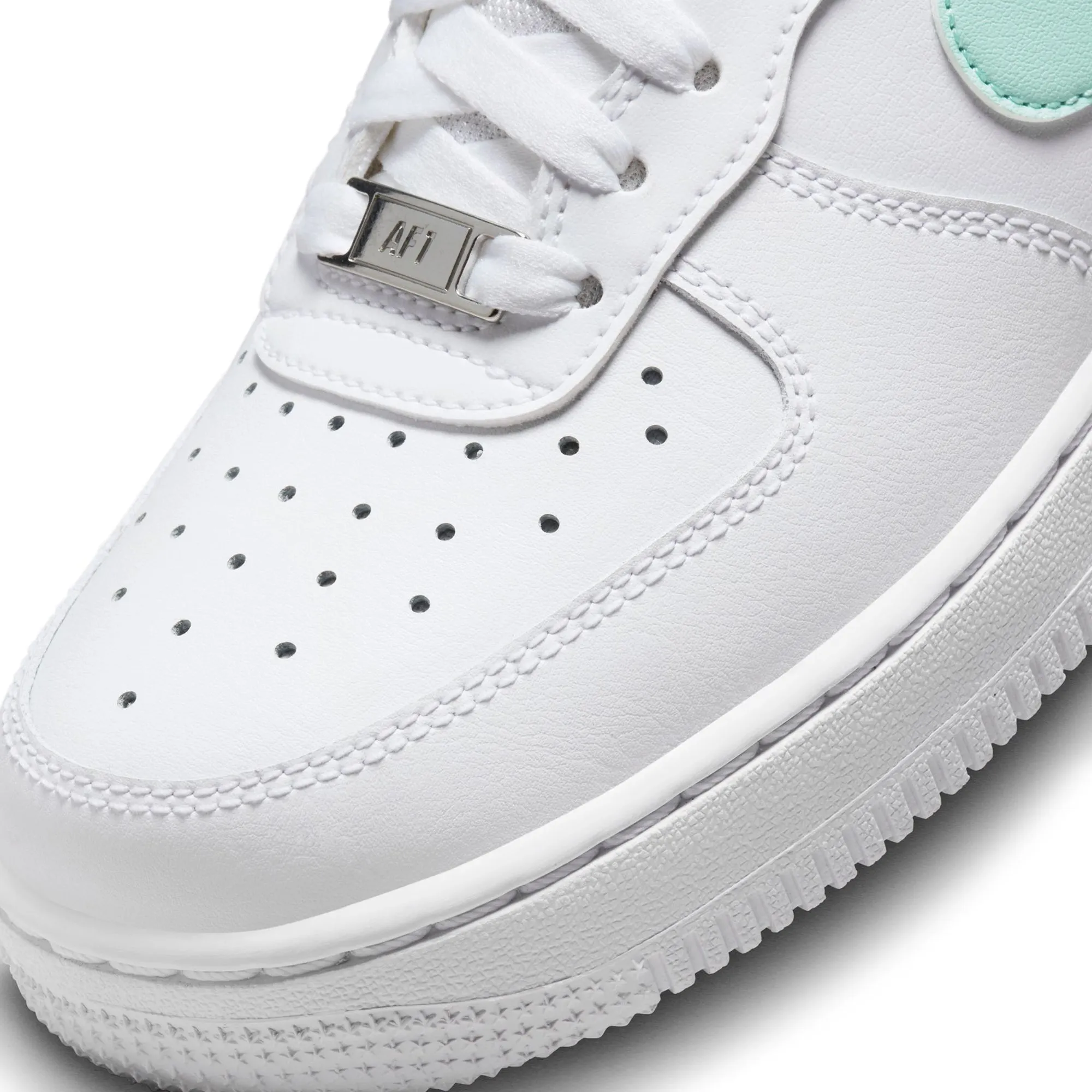 Nike Womens Air Force 1 '07 Shoes 'White/Jade Ice'