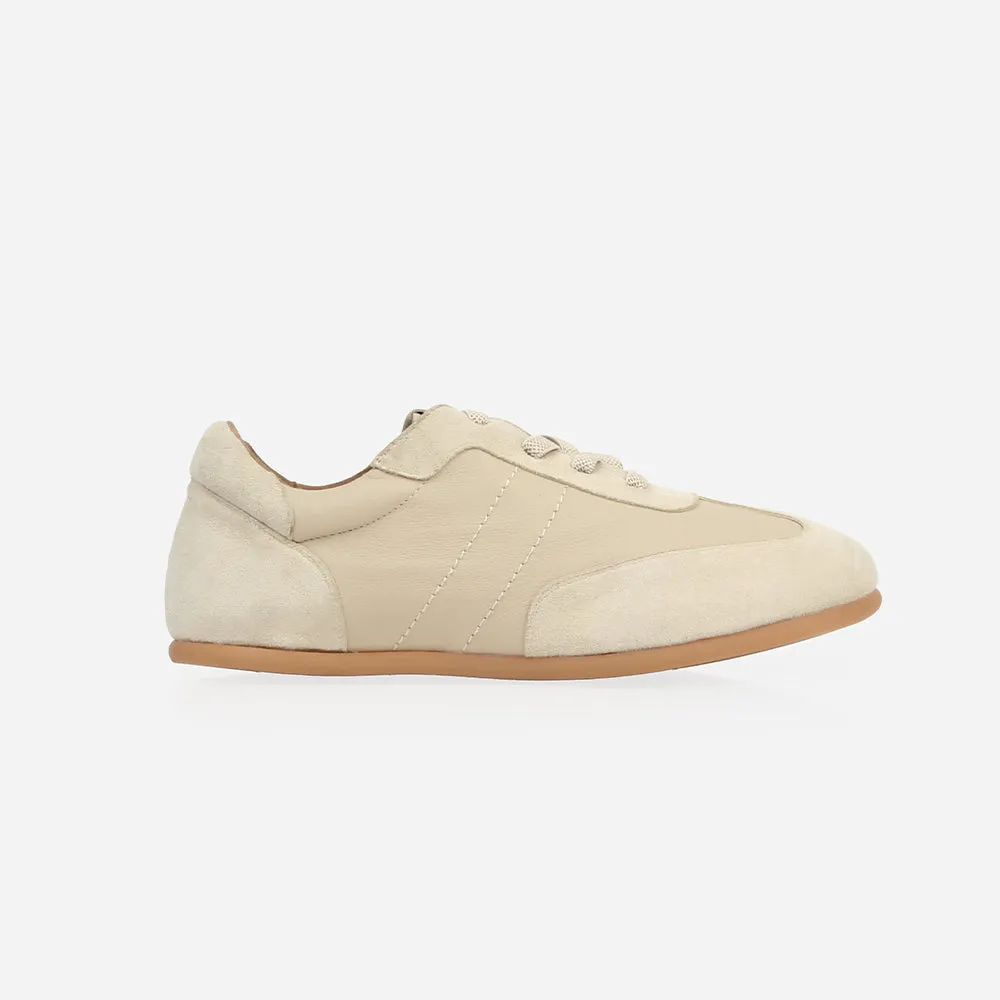 The Matchpoint Sneaker Oatmeal Pebble