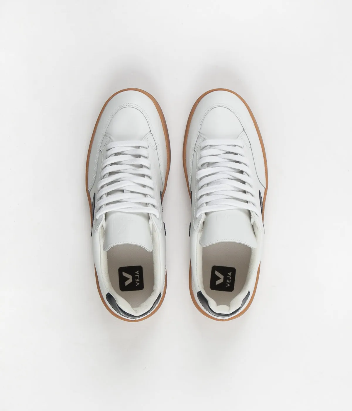 Veja Womens V-12 Leather Shoes - Extra White / Nautico / Gum Sole