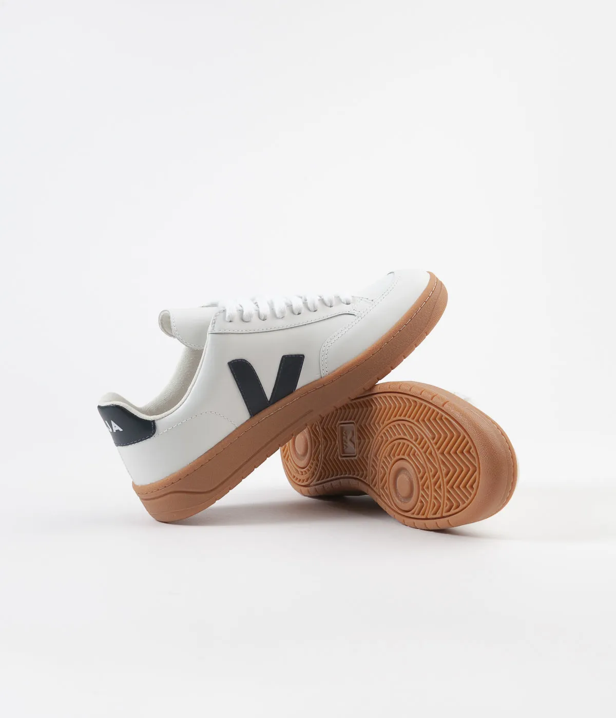 Veja Womens V-12 Leather Shoes - Extra White / Nautico / Gum Sole